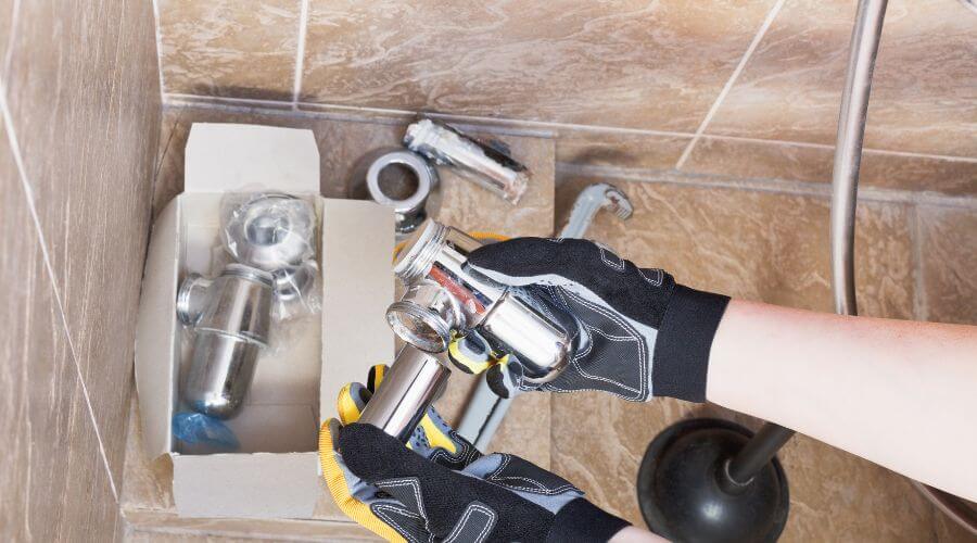 Expert Emergency Roof Repairs services in Saint Charles, IA